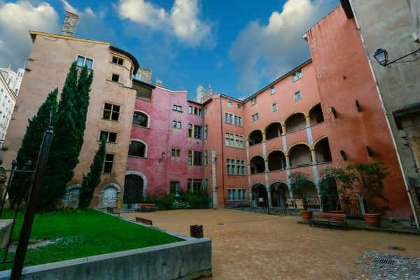 Place de la Basoche, Vieux-Lyon &copy; Romain Biard / Shutterstock _1041637660