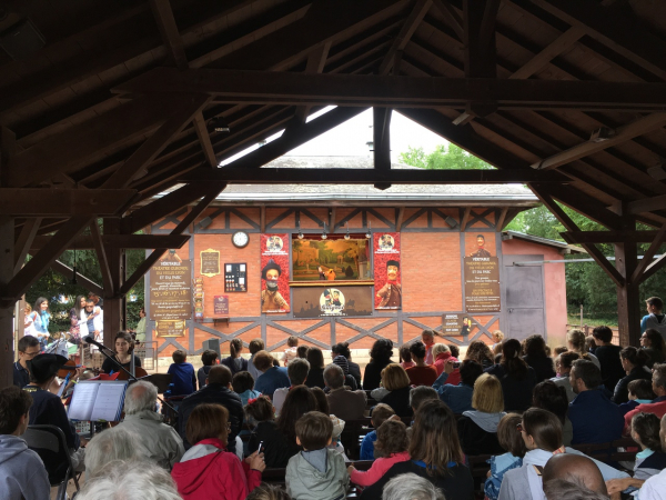 V&eacute;ritable Th&eacute;&acirc;tre Guignol du Vieux-Lyon et du Parc de la T&ecirc;te d'Or